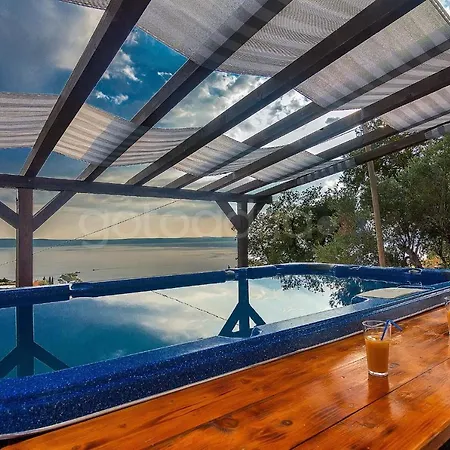 Darius With Hot Tub Feriehus