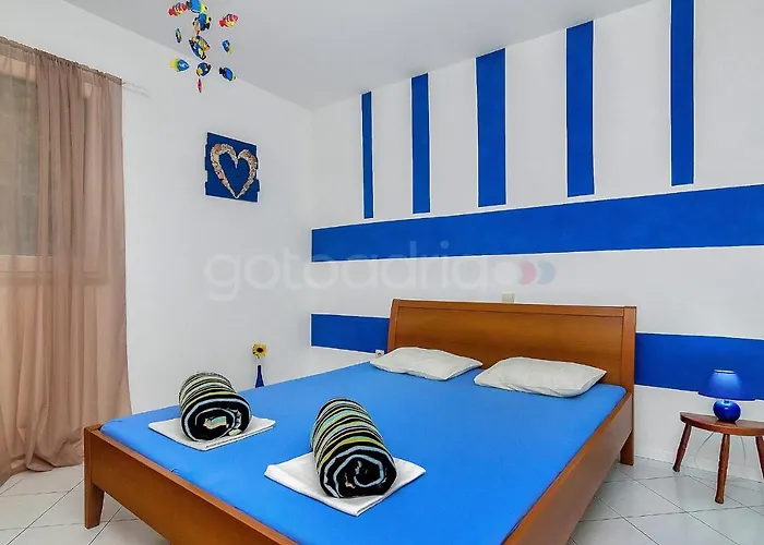 Darius With Hot Tub Makarska