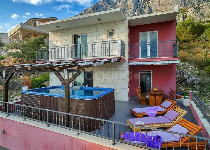 Darius With Hot Tub Vakantiehuis *