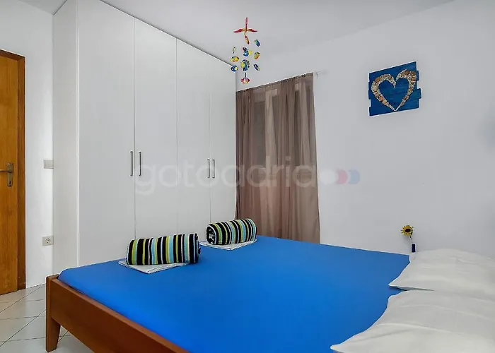 Darius With Hot Tub * מאקרסקה