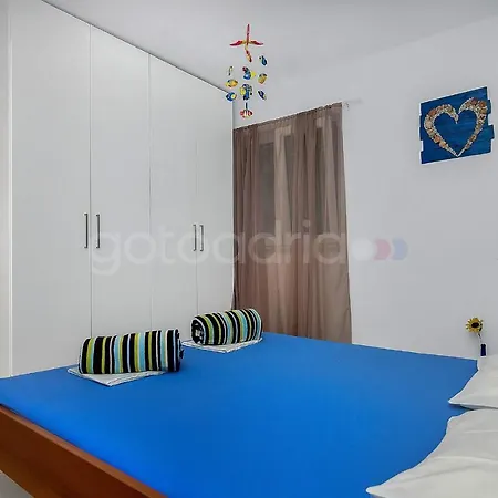 Darius With Hot Tub * ماكارسكا